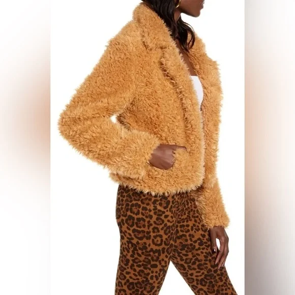 Blank NYC Faux Fur Teddy Bear Coat Medium - Picture 2 of 8